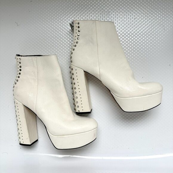 Dolce Vita Boot 9  Liv Off White Leather Studded Ankle Platform - Picture 2 of 12